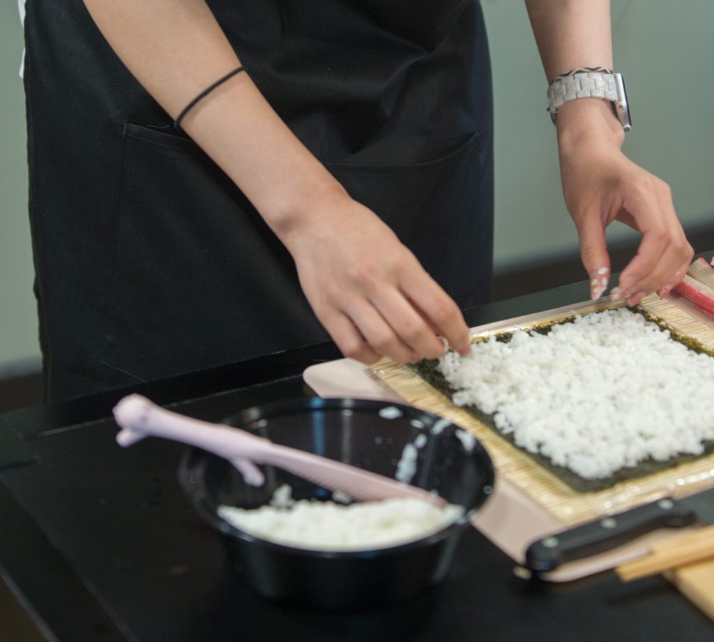 cooking team building sushi