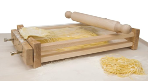 chitarra pasta machine